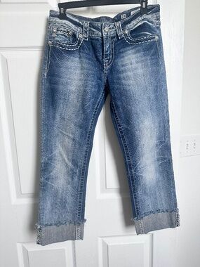Miss Me Distressed Crop Jean Size 28 JE5380EC4 Easy Cropped